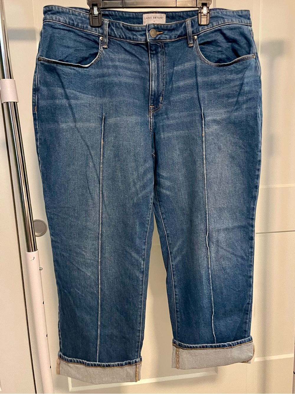 Lane Bryant Signature Fit Mid-Rise Relaxed Straight Jeans Size 18 Short